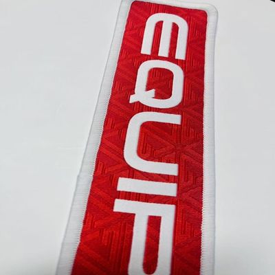 Etiquetas de vestuário personalizadas