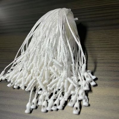 Rótulos de vestuário pendurados Rótulos de nylon Fixações de corda Resistência a intempéries
