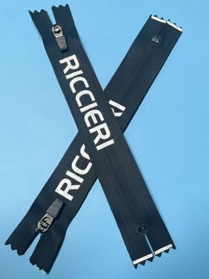 ODM Reutilizável preto Nylon Zipper Pulls para Vestuário Merchandise Store