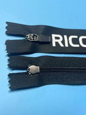ODM Reutilizável preto Nylon Zipper Pulls para Vestuário Merchandise Store