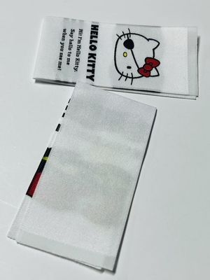 Rótulos de tecido tecido costurados em rótulos de nome aderentes ao suporte OEM