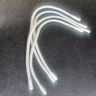 Fixadores redondos de plástico projetados para oferecer desempenho consistente, perfeitos para linhas de montagem e manutenção de equipamentos