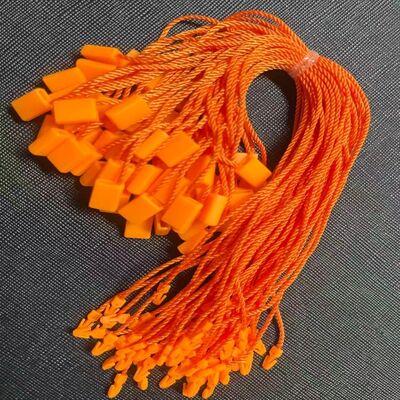 Limpe com um tecido macio Fixação de etiqueta de plástico comprimento de pendurar padrão de aproximadamente 10 polegadas e fácil de manusear para vários requisitos de marcação