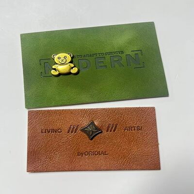 Personalização Etiquetas de couro personalizadas em relevo Etiquetas de couro personalizadas duráveis para acessórios de vestuário e projetos de artesanato